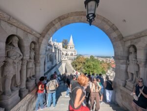 PXL_20250920_100256346