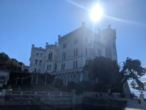 PXL_20250927_094248409